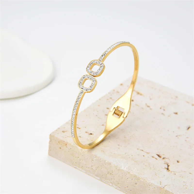 Hot Sale Popular Brand Jewelry Zircon Full Crystal Woman Bangles Titanium Steel Great Quality Bracelet Lover Bangle Jewelry Gift
Hot Sale Popular Brand Jewelry Zircon Full Crystal Woman Bangles Titanium Steel Great Quality Bracelet Lover Bangle Jewelry Gift