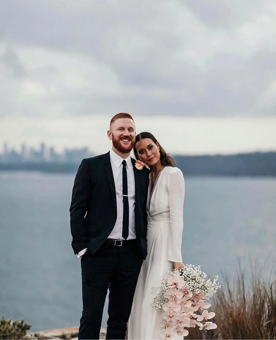 Vestidos De Novia 2022 свадебное платье с v-образным вырезом, свадебное платье-футляр, свадебные платья на заказ, свадебные платья для невесты
Vestidos De Novia 2022 свадебное платье с v-образным вырезом, свадебное платье-футляр, свадебные платья на заказ, свадебные платья для невесты