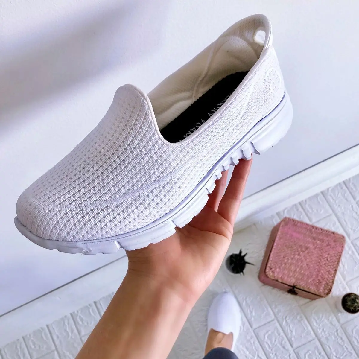 Josefina White Women Sneaker Casual Breathable Comfortable Platform Sport Shoes Fashion Design Elegant Running Walking Lace Up Ladies Shoe Sneakers
Josefina White Women Sneaker Casual Breathable Comfortable Platform Sport Shoes Fashion Design Elegant Running Walking Lace Up Ladies Shoe Sneakers