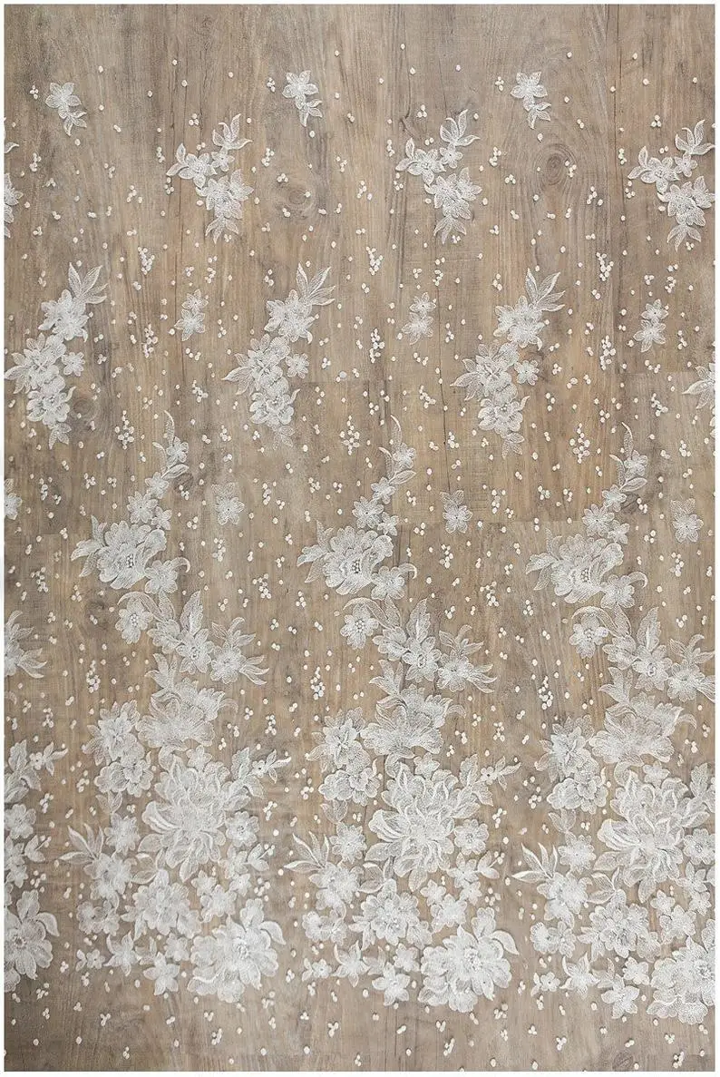 2020 new style off white tulle lace fabric , sequin dot embroidery fabric for wedding bridals veil lace gown 140cm wide
2020 new style off white tulle lace fabric , sequin dot embroidery fabric for wedding bridals veil lace gown 140cm wide
