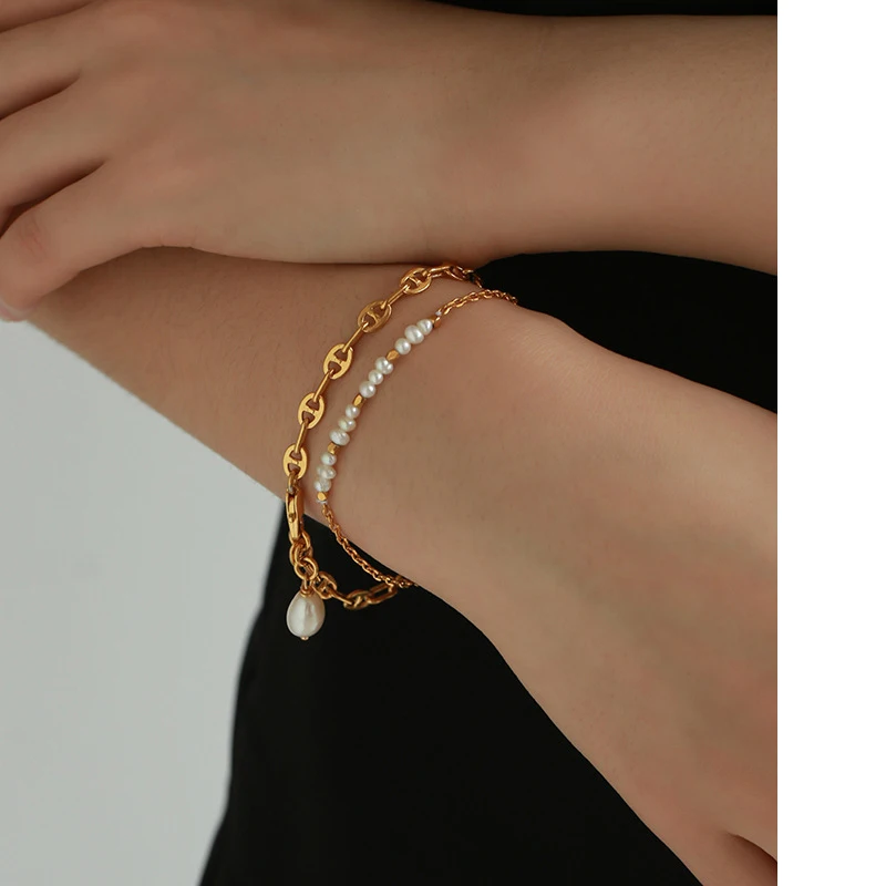 Pig Nose Natural Pearl Designer France Fashion Vintage Trend Elegant Jewelry Wedding Female Bracelets For Women
Pig Nose Natural Pearl Designer France Fashion Vintage Trend Elegant Jewelry Wedding Female Bracelets For Women