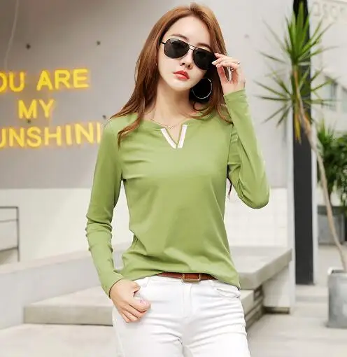 Женская тонкая футболка с V-образным вырезом и длинным рукавом 
Женская тонкая футболка с V-образным вырезом и длинным рукавом