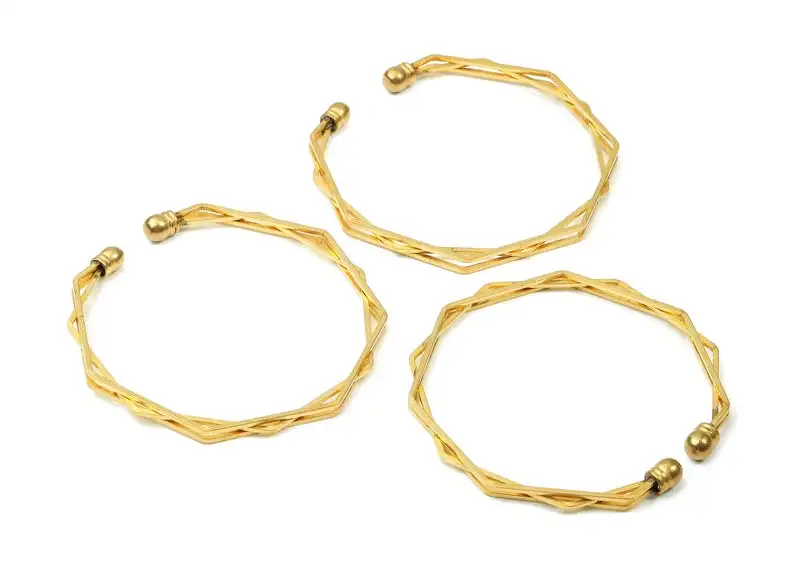 Brass Bracelet - Raw Brass Bracelet - Brass Bracelet Cuff - Brass Bracelet Findings - 1Pcs/Lot - 65.34x65.34x4.55mm - PP2862
Brass Bracelet - Raw Brass Bracelet - Brass Bracelet Cuff - Brass Bracelet Findings - 1Pcs/Lot - 65.34x65.34x4.55mm - PP2862