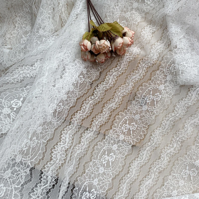 1 Yard Off White Flower Embroidery Lace Fabric , Bridal Veil Wedding Dress Couture Fabric 160cm wide
1 Yard Off White Flower Embroidery Lace Fabric , Bridal Veil Wedding Dress Couture Fabric 160cm wide