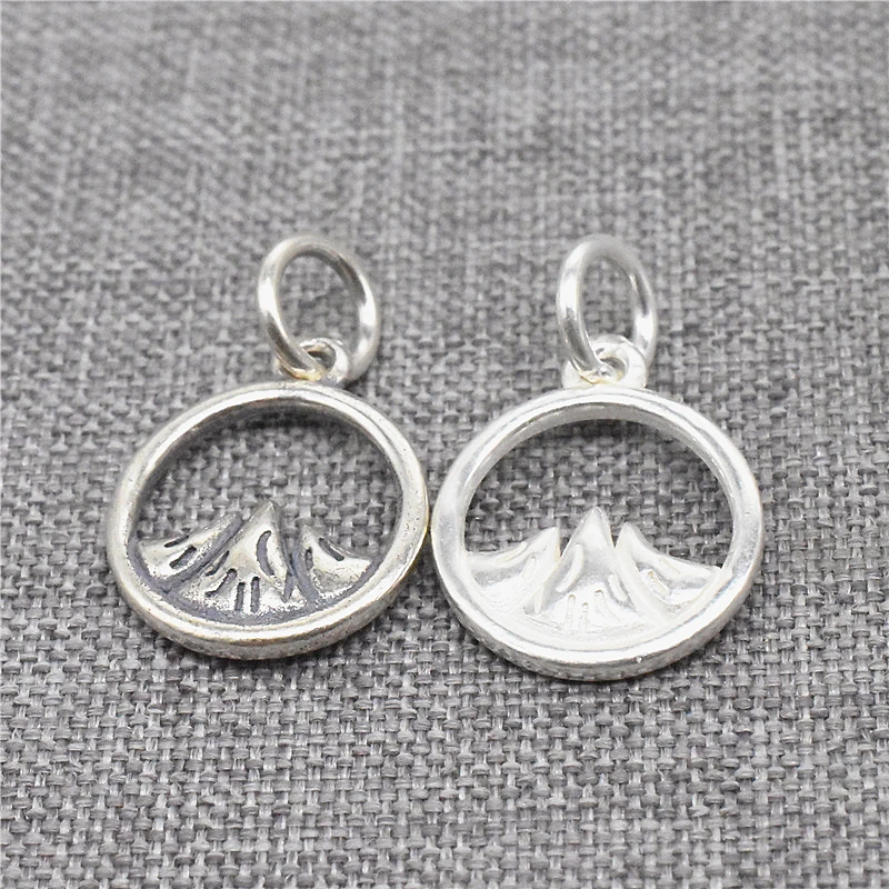 5pcs of 925 Sterling Silver Mountain Charms 2-sided Circle Hill Range Pendant for Necklace Bracelet
5pcs of 925 Sterling Silver Mountain Charms 2-sided Circle Hill Range Pendant for Necklace Bracelet