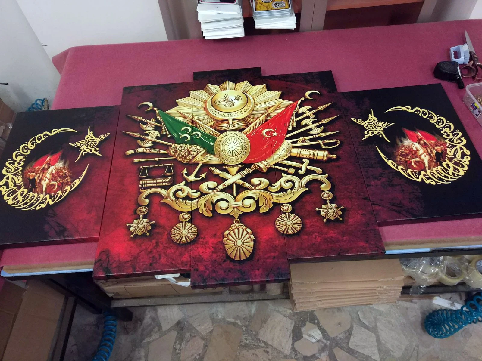 Ottoman coat of arms Osmanl Arma Home Decor tk1 Canvas Painting Wall Art Fatih Sultan Mehmed Turkiye Turkish (80x125cm) 
Ottoman coat of arms Osmanl Arma Home Decor tk1 Canvas Painting Wall Art Fatih Sultan Mehmed Turkiye Turkish (80x125cm)