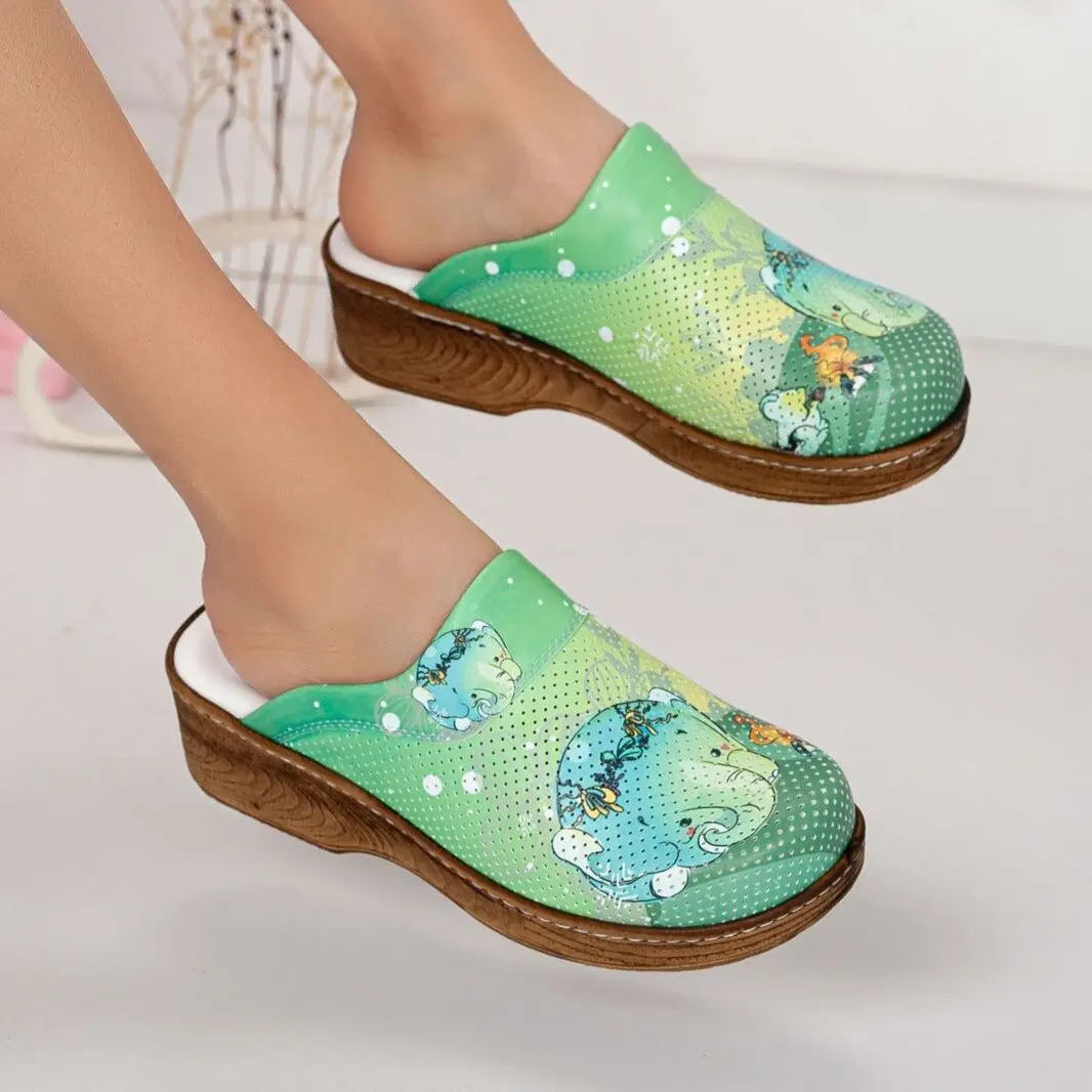 2022 New Designer Comfort Women Slippers Fashion Flip Flops Heels Casual Sandals Shoes Quality Hot Soft Eva Non-Slip Slides
2022 New Designer Comfort Women Slippers Fashion Flip Flops Heels Casual Sandals Shoes Quality Hot Soft Eva Non-Slip Slides