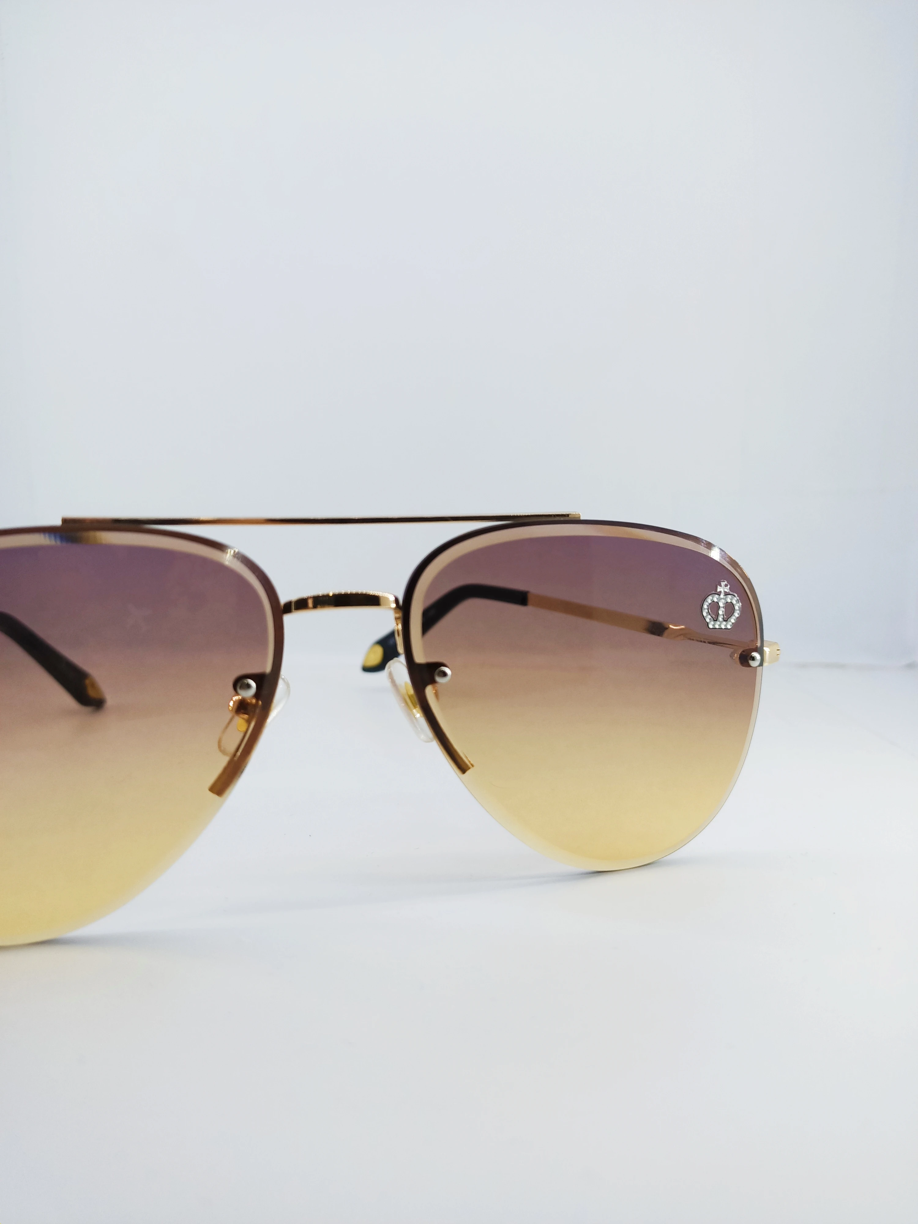 Rimless pilot women sunglasses luxury vintage king sun glasses retro sunnies
Rimless pilot women sunglasses luxury vintage king sun glasses retro sunnies