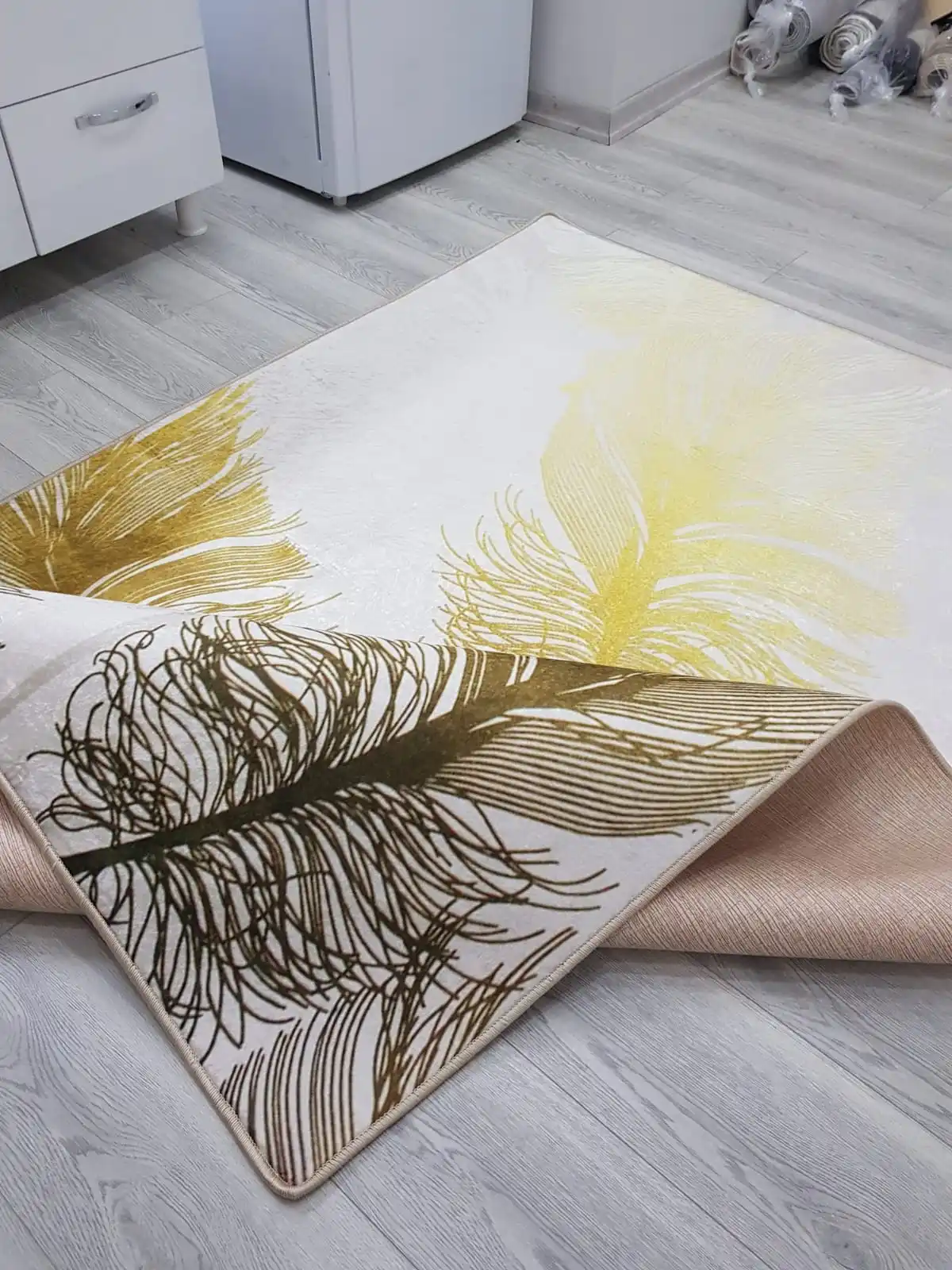 Modern Living Room Rug Washable Artificial Leather Slip-Resistant Outsole Gold Tree Pattern Premium Series Foal Feather Surface Stain resistant
Modern Living Room Rug Washable Artificial Leather Slip-Resistant Outsole Gold Tree Pattern Premium Series Foal Feather Surface Stain resistant