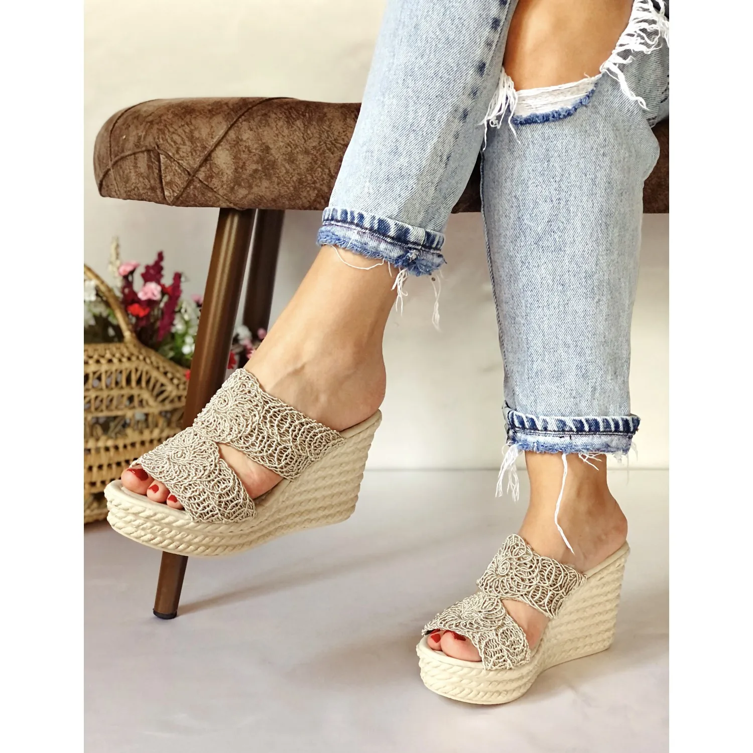 Детские шлепанцы со шнуровкой, крем, ортопедическая стелька, Высокий Носок, современный дизайн, Открытый спереди, модные тапочки
Детские шлепанцы со шнуровкой, крем, ортопедическая стелька, Высокий Носок, современный дизайн, Открытый спереди, модные тапочки