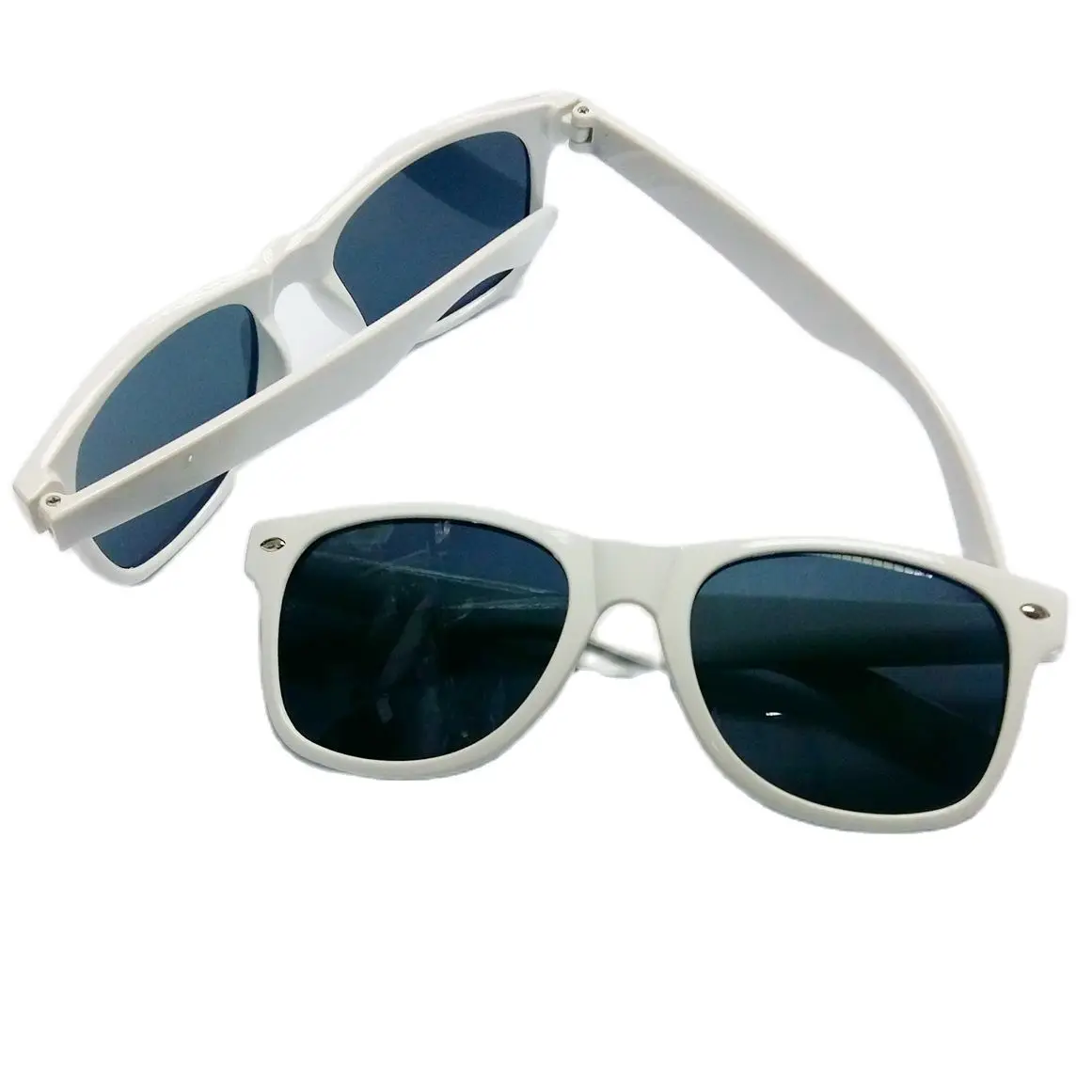 1 Pc Adult Size For Boys Girls UNISEX 80'S RETRO STYLE Classic Sunglasses Party Fashion UV400 Pinata BIrthday Game Gift Prize
1 Pc Adult Size For Boys Girls UNISEX 80'S RETRO STYLE Classic Sunglasses Party Fashion UV400 Pinata BIrthday Game Gift Prize
