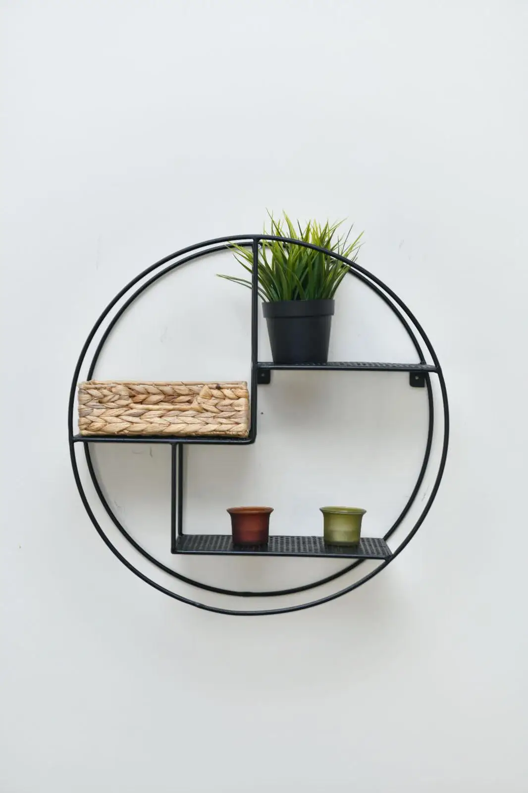 Nordic Style Metal Decorative Wall Rack Geometric Shape Storage Rack Wall Hanging Book Figures Flower Pots Sergileme WD290
Nordic Style Metal Decorative Wall Rack Geometric Shape Storage Rack Wall Hanging Book Figures Flower Pots Sergileme WD290
