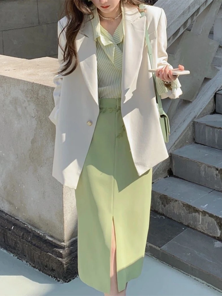 Women Elegant 3 Pieces Skirt Suits Striped Shirt Short Jackets High Waist Midi Skirts 2022 Spring Vintage Blazer Suits
Women Elegant 3 Pieces Skirt Suits Striped Shirt Short Jackets High Waist Midi Skirts 2022 Spring Vintage Blazer Suits