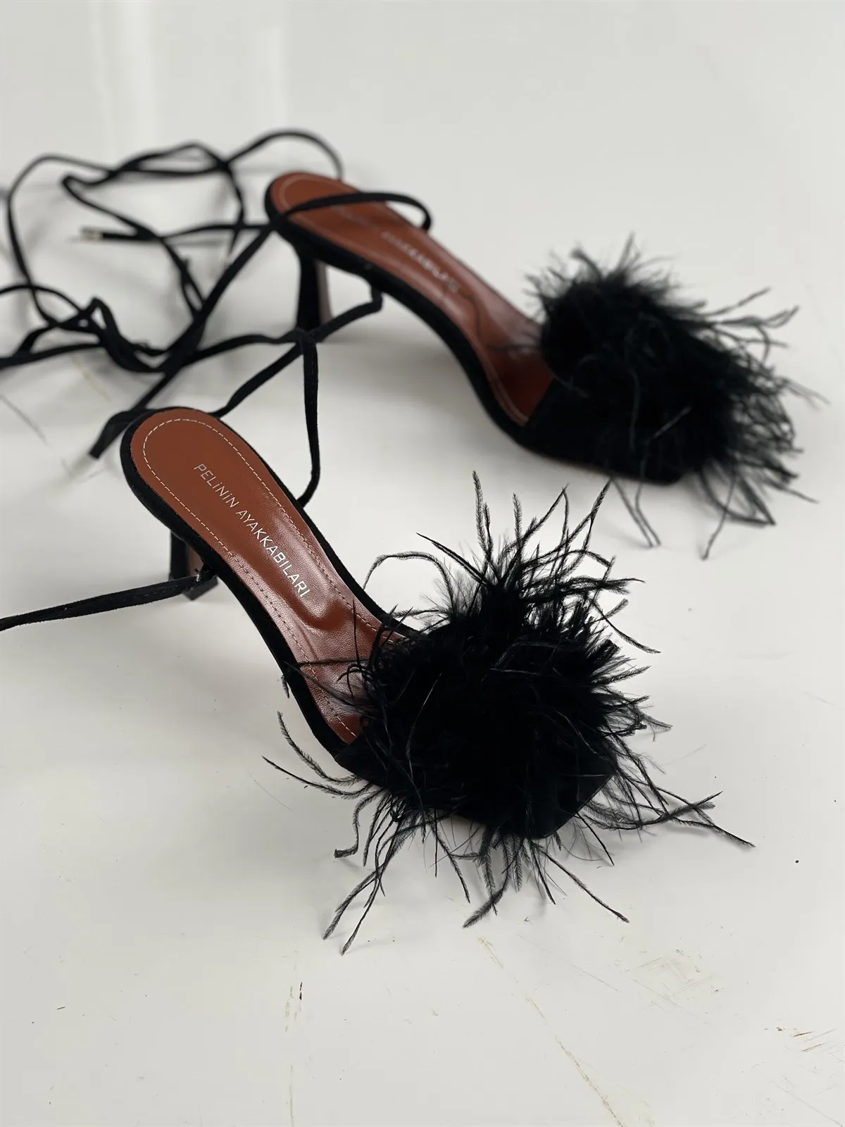 2022 New Season Women Feathered High Heels Shoes Sandals Party Design for Ladies High Quality Ankle Straps Female Square Toe
2022 New Season Women Feathered High Heels Shoes Sandals Party Design for Ladies High Quality Ankle Straps Female Square Toe
