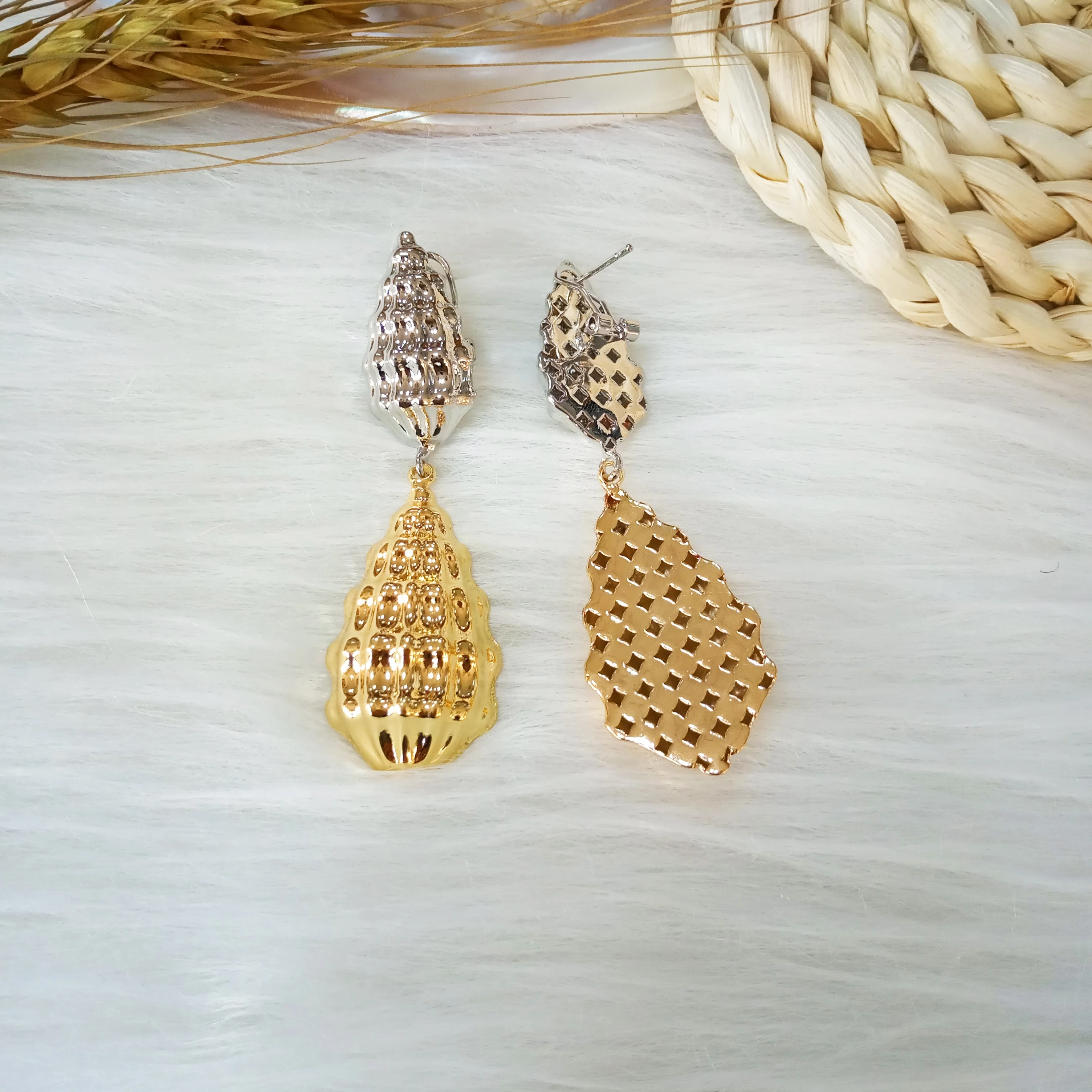 Mirafeel New Statement Drop Earrings 2020 for Women Fashion Vintage Geometric Dangle Hanging African gold Earring Jewelry
Mirafeel New Statement Drop Earrings 2020 for Women Fashion Vintage Geometric Dangle Hanging African gold Earring Jewelry