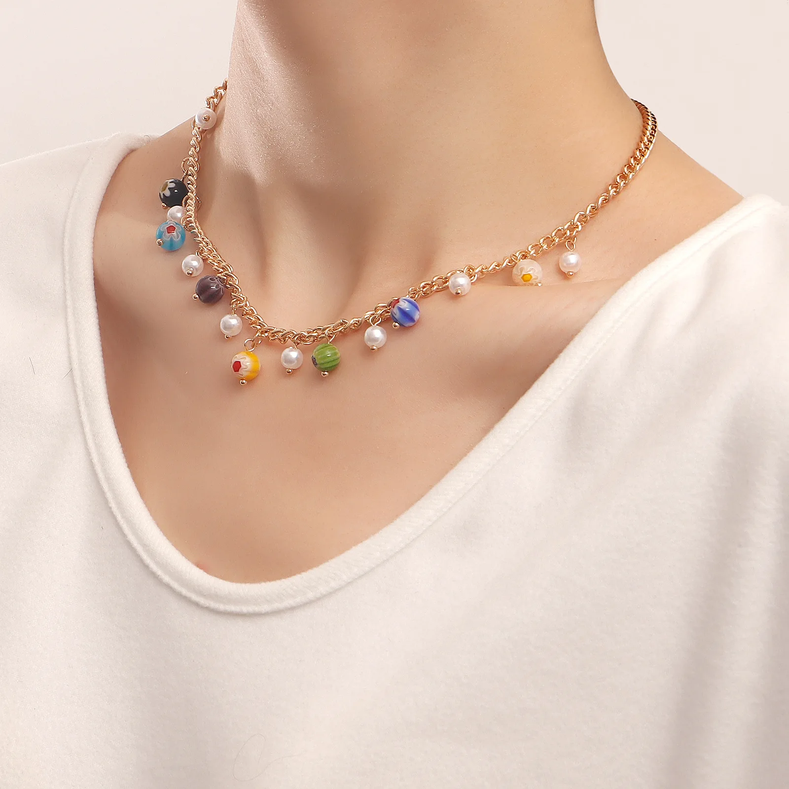 European And American Jewelry Punk Simple Colorful Glass Flower Imitation Pearl Pendant Necklace Female Ins Wind Necklace
European And American Jewelry Punk Simple Colorful Glass Flower Imitation Pearl Pendant Necklace Female Ins Wind Necklace