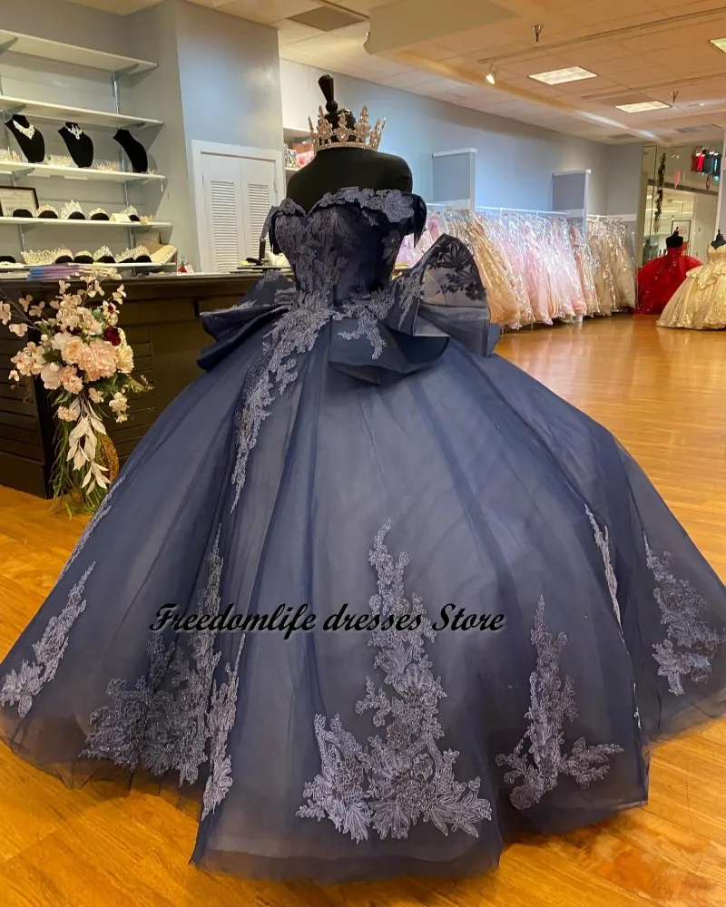 Elegant vestido de debutante para 15 anos Lace Applique Girls Princess Quinceanera Dresses 2022 Short Sleeves Mis Quince XV
Elegant vestido de debutante para 15 anos Lace Applique Girls Princess Quinceanera Dresses 2022 Short Sleeves Mis Quince XV