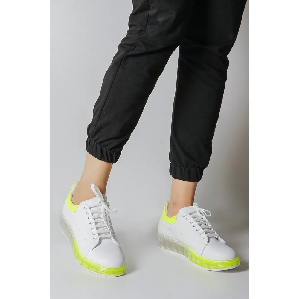 White High Sole Women Sports Shoes Casual Fashion Style Stylish Combinations Sneakers Gel Sole Summer
White High Sole Women Sports Shoes Casual Fashion Style Stylish Combinations Sneakers Gel Sole Summer