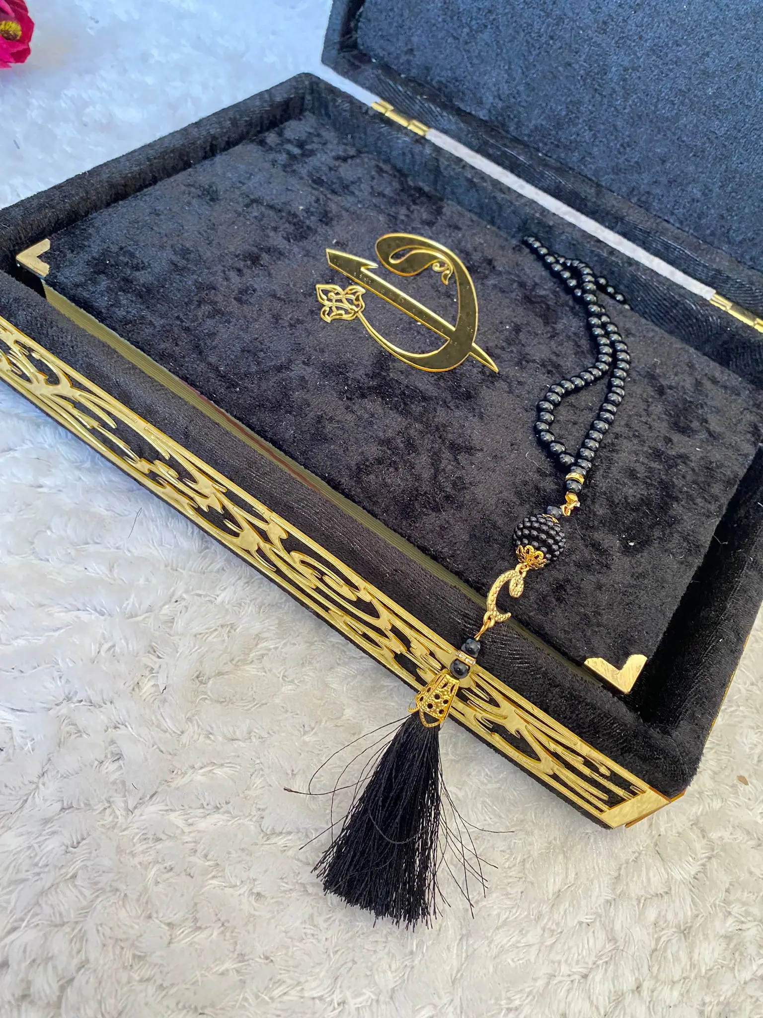Velvet Wooden Box Quran, Quran Sets, Quran Arabic, Quran and Prayerbeads, Moshaf, Koran, Tasbeeh, Islamic Gifts, Muslim Items
Velvet Wooden Box Quran, Quran Sets, Quran Arabic, Quran and Prayerbeads, Moshaf, Koran, Tasbeeh, Islamic Gifts, Muslim Items