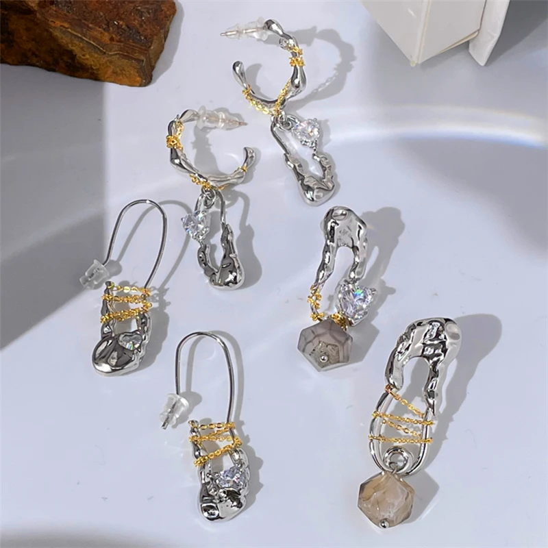 Korea Gold Silver Color Contrast Rhinestone Metal Splicing Clavicle Necklace Choker for Women Girls Travel Jewelry HUANZHI 2021
Korea Gold Silver Color Contrast Rhinestone Metal Splicing Clavicle Necklace Choker for Women Girls Travel Jewelry HUANZHI 2021