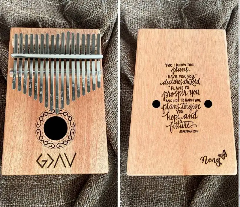 17-Key Kalimba African peach wood Thumb Piano,Free name engraving,Personalized gifts
17-Key Kalimba African peach wood Thumb Piano,Free name engraving,Personalized gifts
