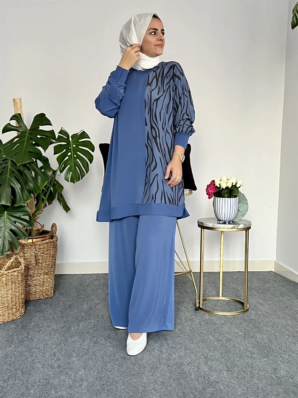

Women's twinset seasonal and summer tunic and trousers hijab suit women's bottom and top pattern stylish and elegant temporary shed fashion