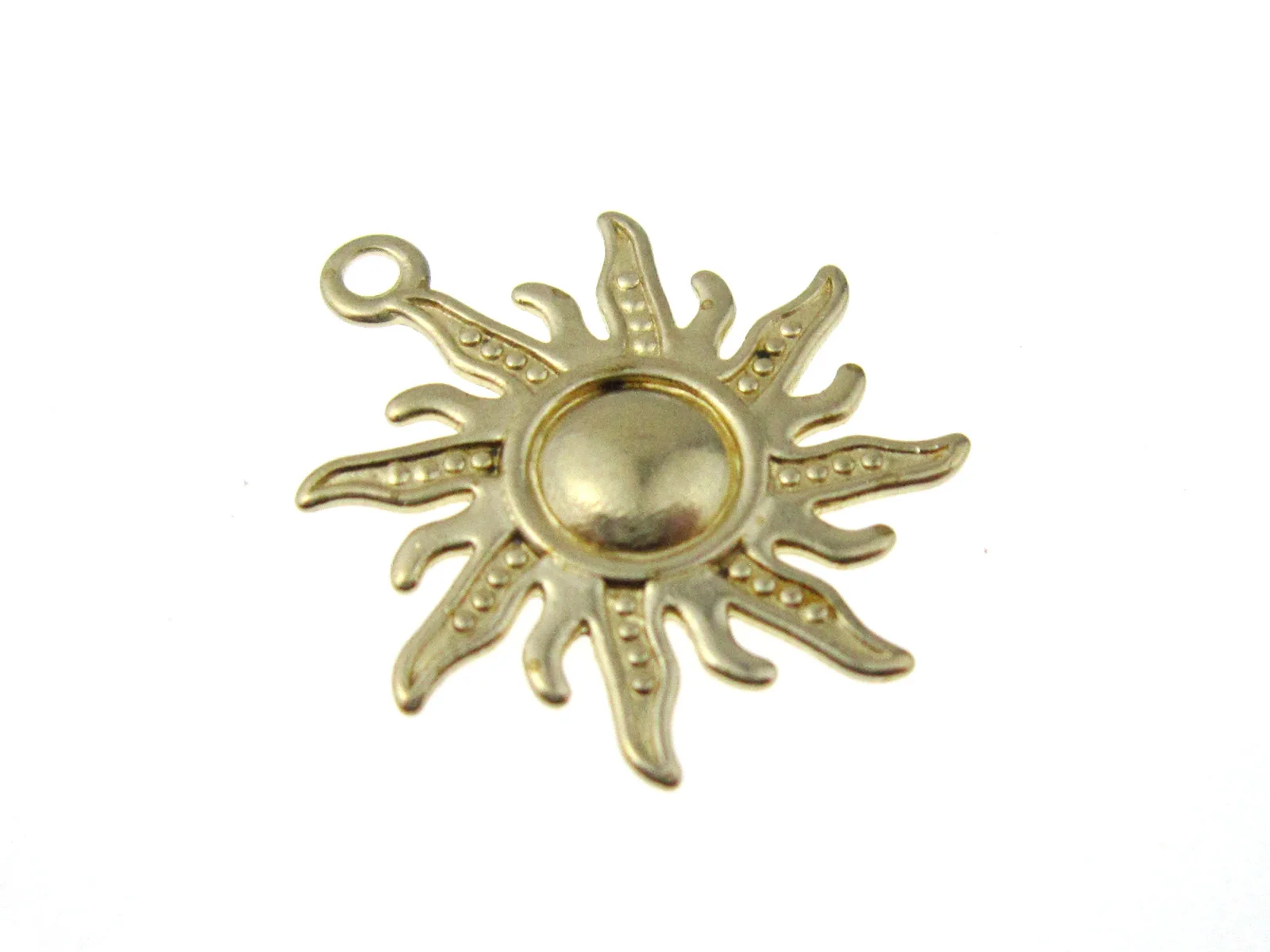 10pcs Brass Sun Charm, Earring Findings, Necklace pendant, 22.5x20x1.5mm, Earring Accessories, Jewelry Making - R1523
10pcs Brass Sun Charm, Earring Findings, Necklace pendant, 22.5x20x1.5mm, Earring Accessories, Jewelry Making - R1523