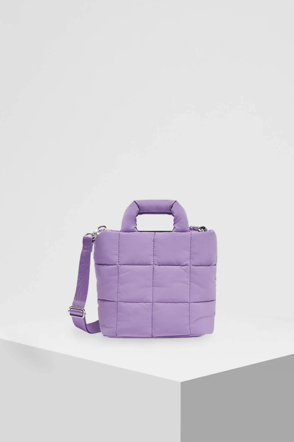 2021 Women Girls Quilted Mini Tote Bag New Season Quality Stylish Clothing Shoulder Bag Cool Trend Modern Sexy Made In turkey
2021 Women Girls Quilted Mini Tote Bag New Season Quality Stylish Clothing Shoulder Bag Cool Trend Modern Sexy Made In turkey