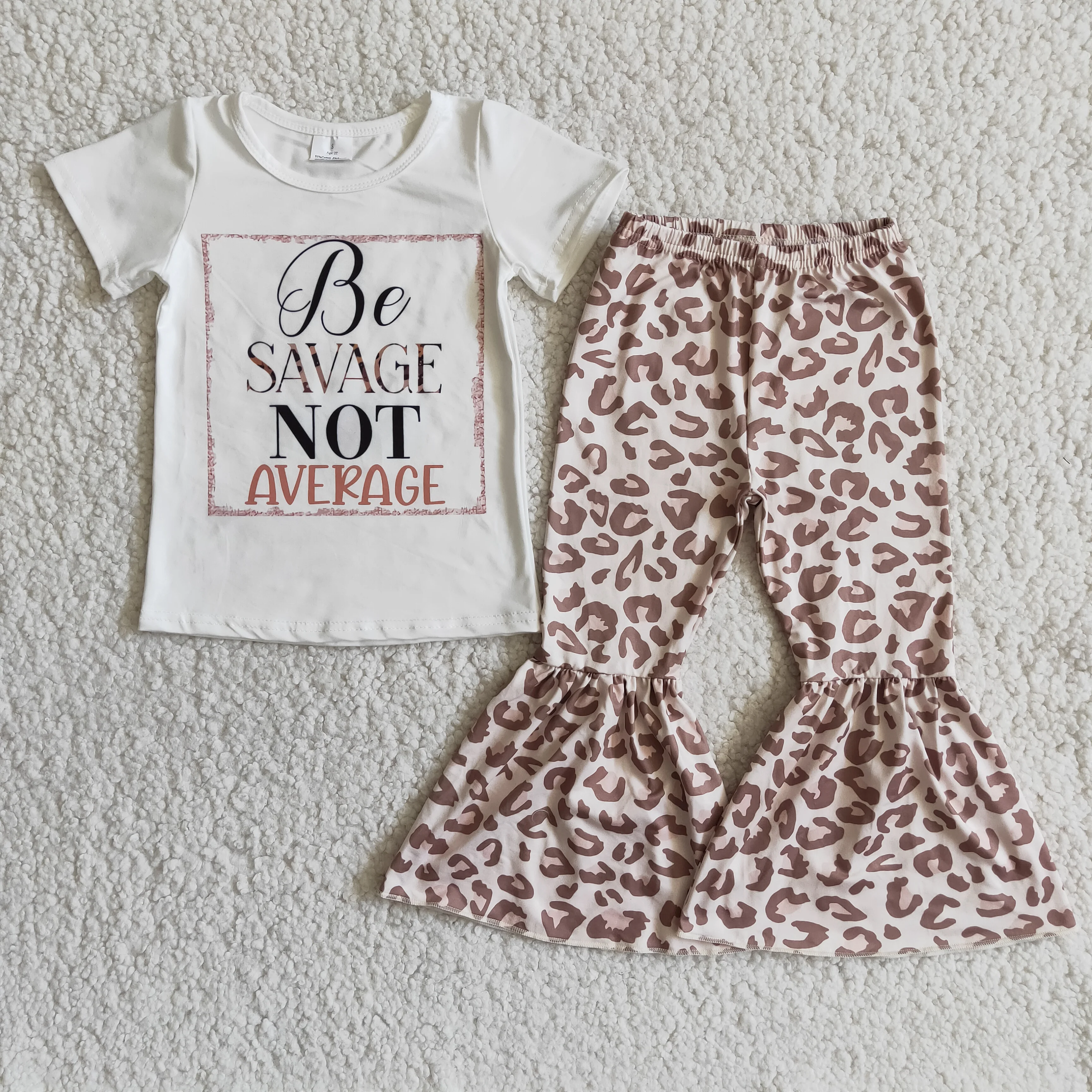 Boutique girl kids clothing sets average letter printing short sleeves shirt bell pants two piece kids set clothing
Boutique girl kids clothing sets average letter printing short sleeves shirt bell pants two piece kids set clothing