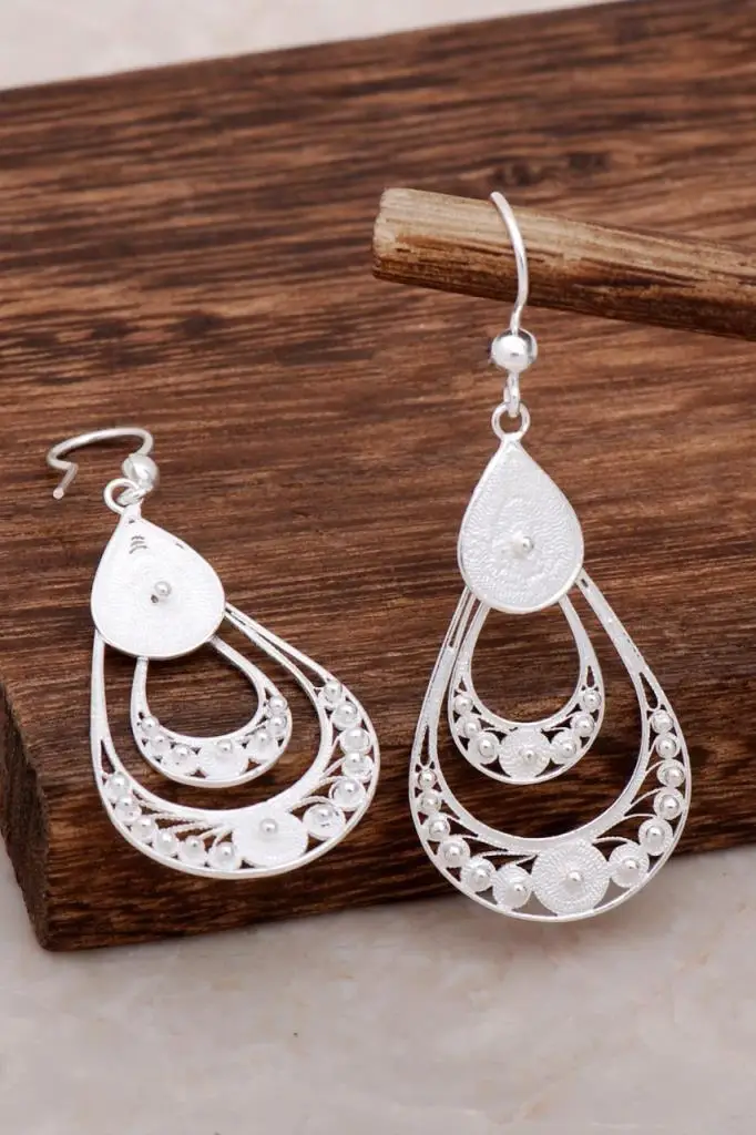 Drop Design Filigree Silver Earrings 4615 High Quality Hand Made Original Filigree Silver Jewellery Gift for Women
Drop Design Filigree Silver Earrings 4615 High Quality Hand Made Original Filigree Silver Jewellery Gift for Women