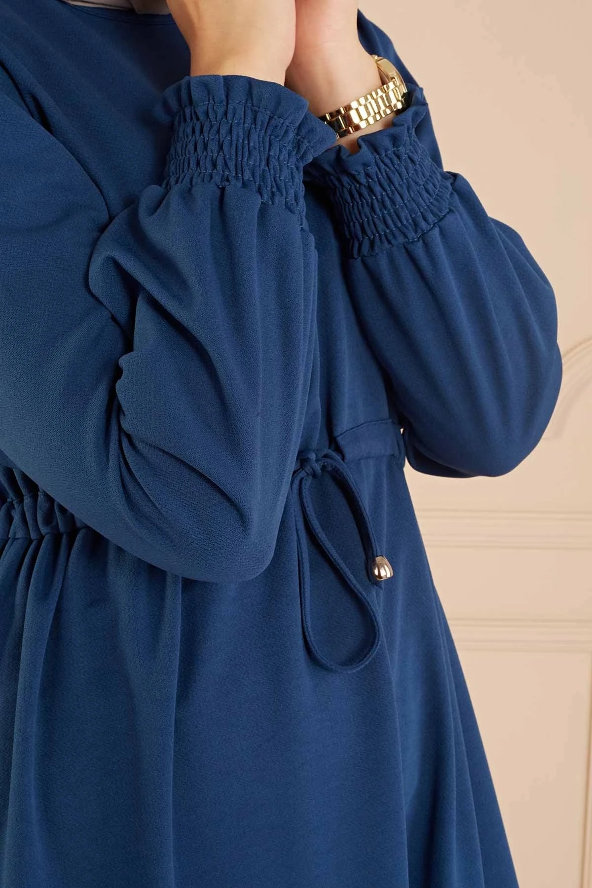 

2021 Casual Woman Female Muslim Fashion Set Tunic -Jogging Asymmetric Cuts Belt Details slam Hijab Ramadan Colored Black Blue