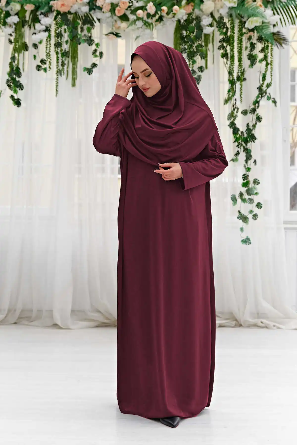 New Season Women Prayer Dress Abaya Dubai Arab Muslim Islamic Fashion Turkish Quality Modest Fashion Winter Islamic Clothing
New Season Women Prayer Dress Abaya Dubai Arab Muslim Islamic Fashion Turkish Quality Modest Fashion Winter Islamic Clothing