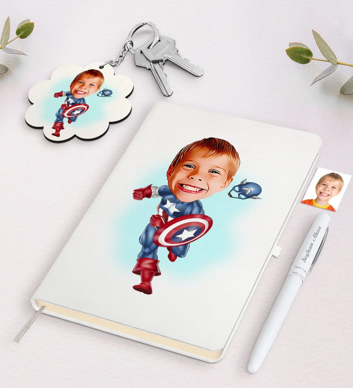 Personalized Male Child Captain America Caricature Of White Notebook pen And Keychain Gift Set Reliable Quality gift
Personalized Male Child Captain America Caricature Of White Notebook pen And Keychain Gift Set Reliable Quality gift