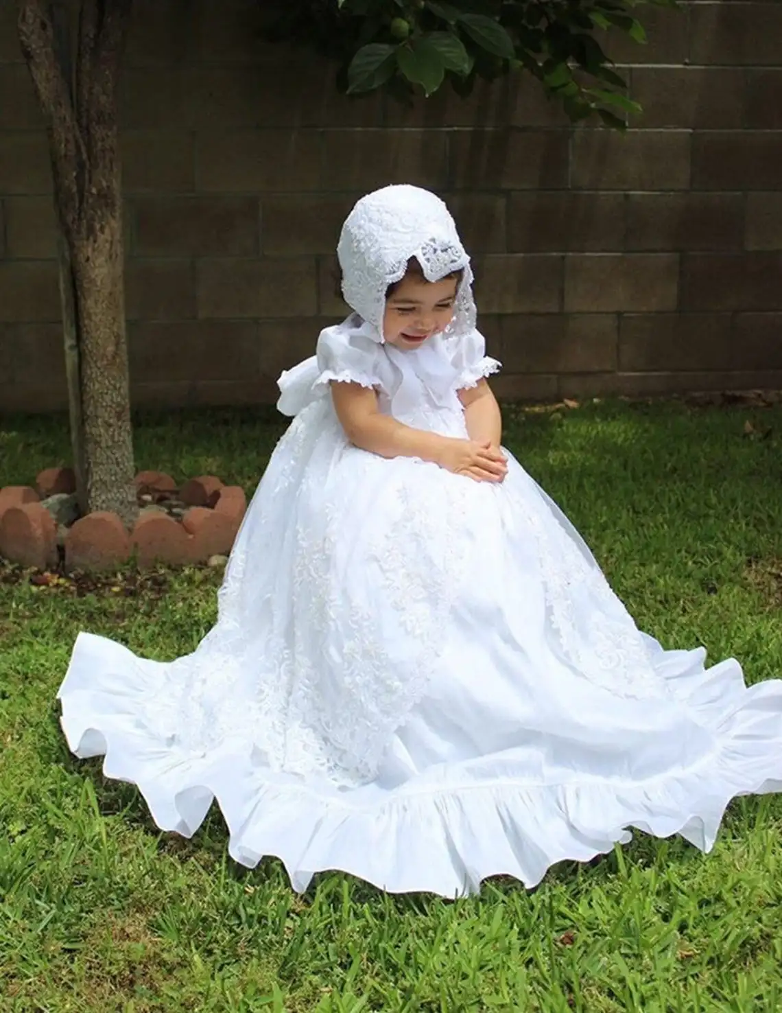 

Gown with Bonnet Long Christening Gowns Appliqued Pearls Baptism Dresses With Bonnet First Communication Dress Custom