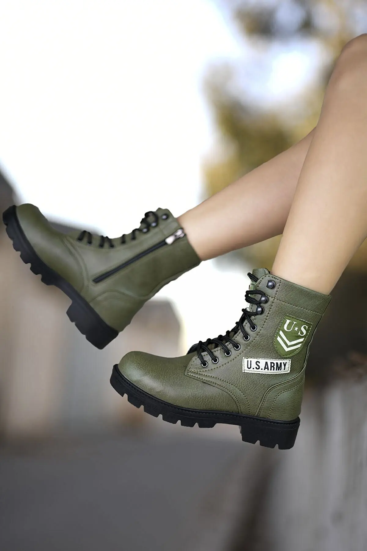 Women Chelsea Boots Chunky Boots Winter Shoes Casual Leather Ankle Boots Female Autumn Winter Keep Warm Fashion Platform Bootie
Women Chelsea Boots Chunky Boots Winter Shoes Casual Leather Ankle Boots Female Autumn Winter Keep Warm Fashion Platform Bootie
