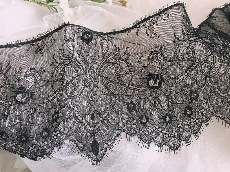 3Meters/Lot Black Lace Trim Chantilly Lace Trim for Bridal, Veils, Lace Caps, Appliques, Gowns, Lingerie NEW2022
3Meters/Lot Black Lace Trim Chantilly Lace Trim for Bridal, Veils, Lace Caps, Appliques, Gowns, Lingerie NEW2022