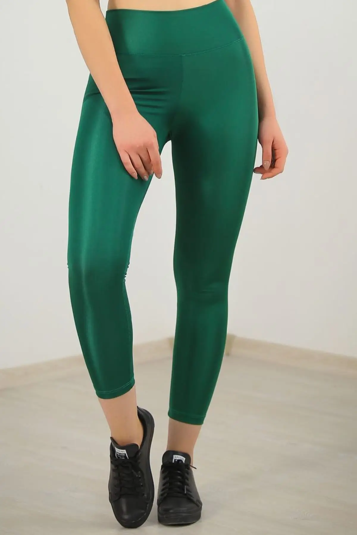 Compression Running Tights Green For Gym Women Pants Leggings Hot New 2021 Premium Quality Clothing Summer
Compression Running Tights Green For Gym Women Pants Leggings Hot New 2021 Premium Quality Clothing Summer