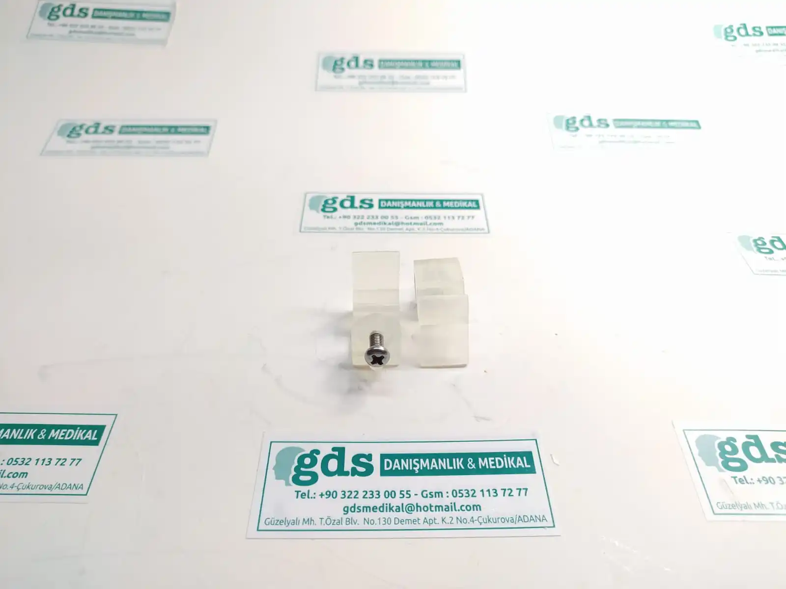 Z-образная защелка для детского инкубатора Bistos BT500 от GDS Medikal |