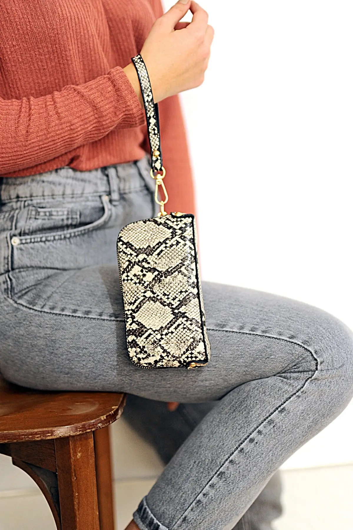 Women Waist Pack Leather Fanny Pack Luxury Female Belt Bag Crossbody Bag For Women Casual Chest Pack Female Purse
Women Waist Pack Leather Fanny Pack Luxury Female Belt Bag Crossbody Bag For Women Casual Chest Pack Female Purse
