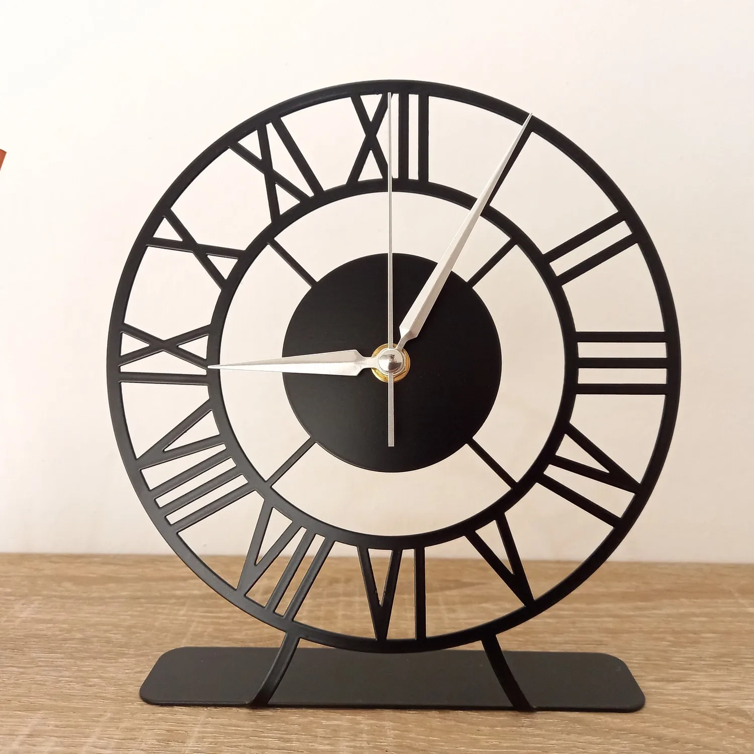 Table clock, Modern and Geometric Clock, Desktop Metal Clock, Table top clock, Circle Black Rome Number
Table clock, Modern and Geometric Clock, Desktop Metal Clock, Table top clock, Circle Black Rome Number