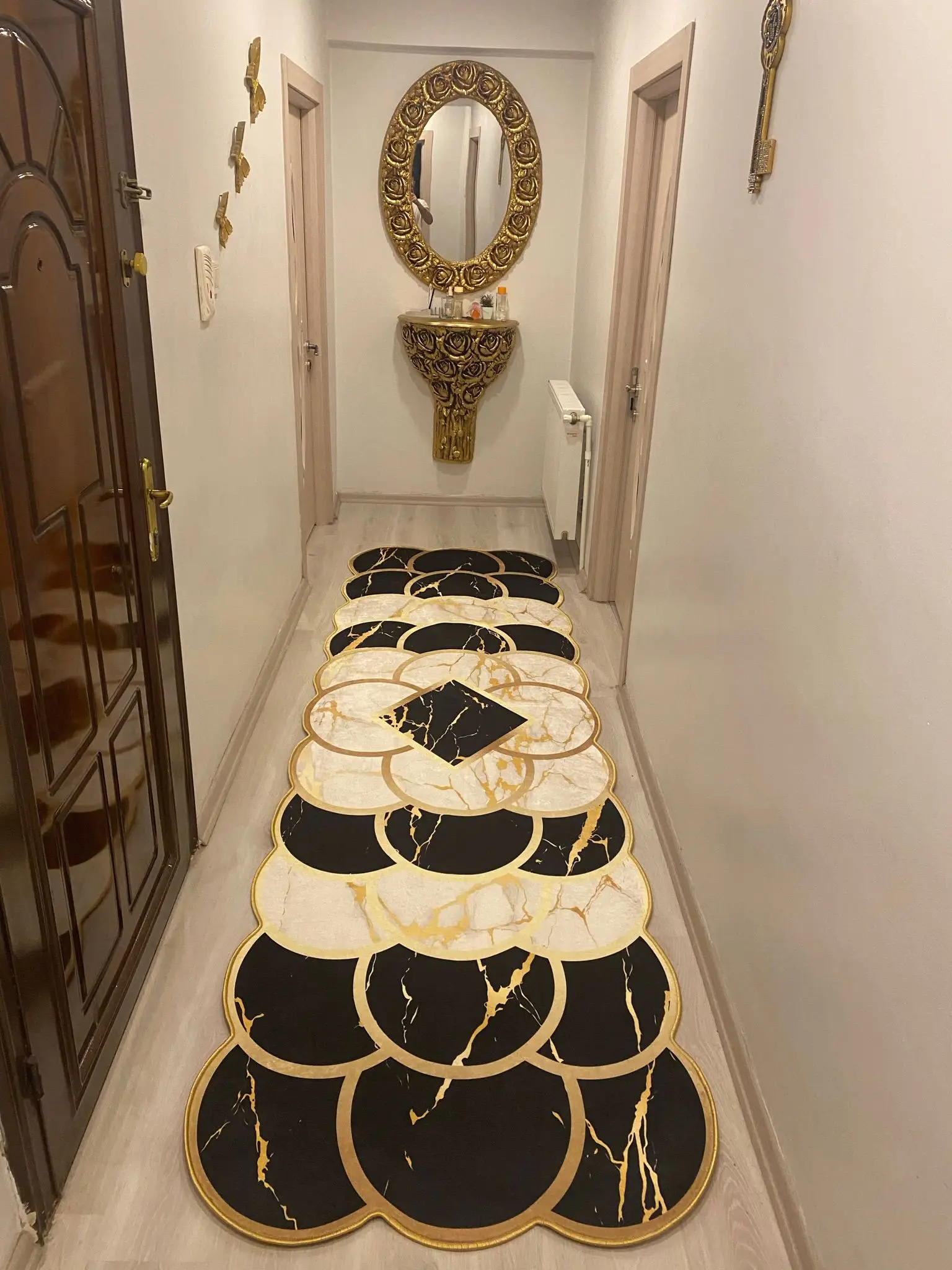 Home Decoration Marble Hallway Rug Slip-Resistant Outsole Synthetic Leather Washable Foal Feather Custom Manufacturing Decorative Black Gold Marbles
Home Decoration Marble Hallway Rug Slip-Resistant Outsole Synthetic Leather Washable Foal Feather Custom Manufacturing Decorative Black Gold Marbles