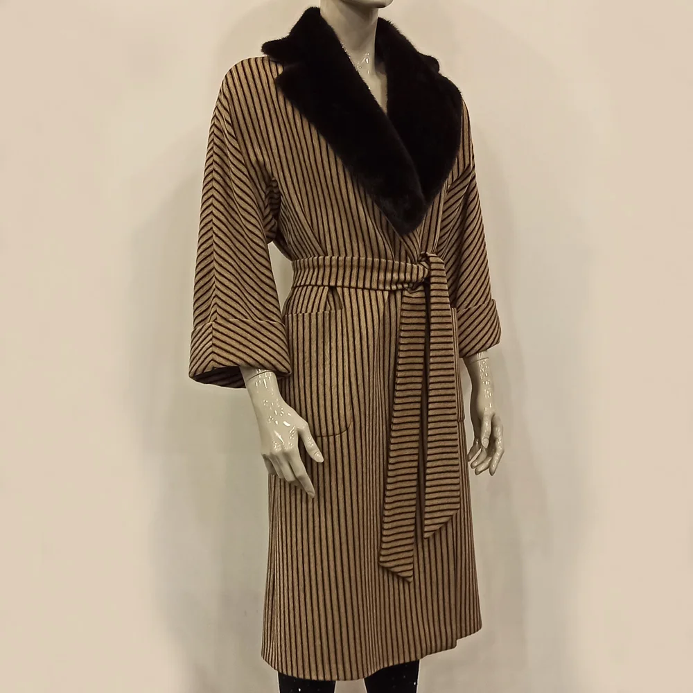 Women Winter Dark Beige Parka Detachable Real Mink Collar Female Business Belted Coat Plusize 2021 New Fashion Autumn Outerwear
Women Winter Dark Beige Parka Detachable Real Mink Collar Female Business Belted Coat Plusize 2021 New Fashion Autumn Outerwear
