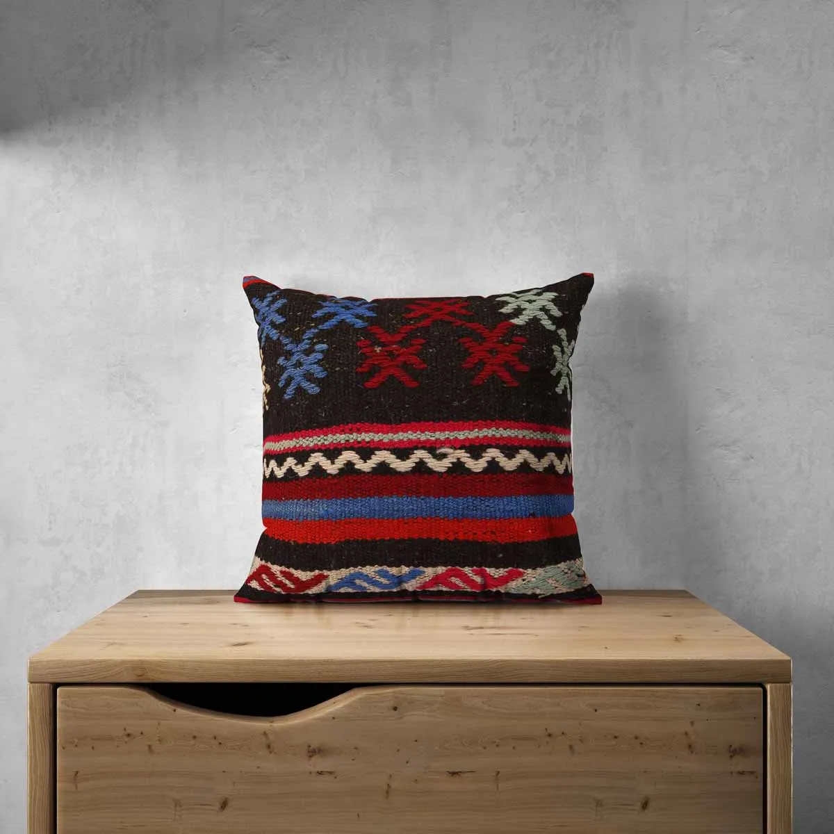 Подушка Kilim ручной работы, Традиционный турецкий античный коврик, декоративная Этническая ностальгическая Восточная винтажная Подушка Kilim
Подушка Kilim ручной работы, Традиционный турецкий античный коврик, декоративная Этническая ностальгическая Восточная винтажная Подушка Kilim