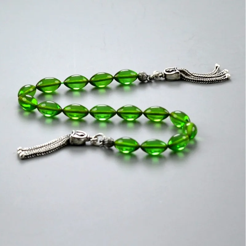 Green Bakelite Stress Chain Polshak Mascot Rosary 6x11 cm. Barley Cut 925 Sterling Silver Decorated
Green Bakelite Stress Chain Polshak Mascot Rosary 6x11 cm. Barley Cut 925 Sterling Silver Decorated