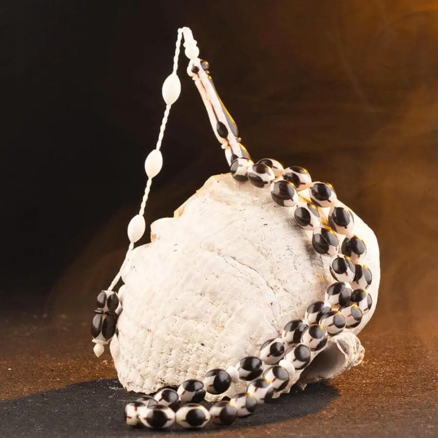 Barley Cut Ebony Rosary (Tasbih) with Camelbone Work Fashion Turkish Premium Quality Handmade Jawelery
Barley Cut Ebony Rosary (Tasbih) with Camelbone Work Fashion Turkish Premium Quality Handmade Jawelery