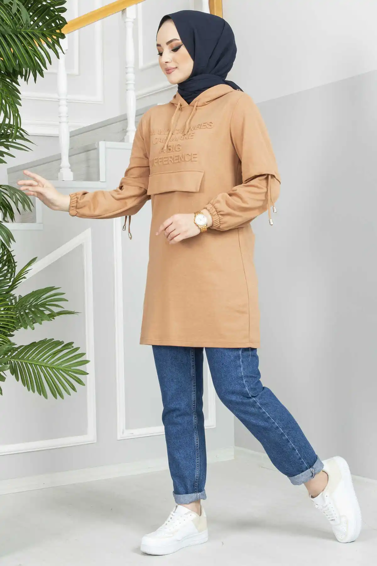 New Fashion Lettering Embossed Hijab Sport Tunic Muslim Clothing Dubai Arabia Turkish Made African Stylish Comfortable Good
New Fashion Lettering Embossed Hijab Sport Tunic Muslim Clothing Dubai Arabia Turkish Made African Stylish Comfortable Good