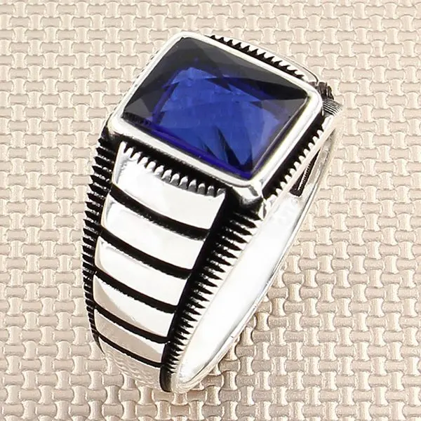 

Окисленное квадратное темно-синее циркониевое мужское серебряное кольцо с симметричным мотивом, твердое искусственное серебро