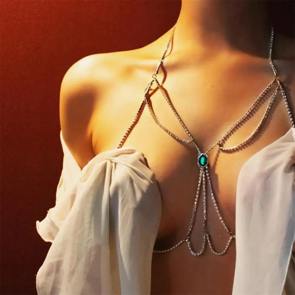 Round Green Crystal Chest Jewelry Chain For Women Rhinestone Decro Body Chain Harness Lingerie Sexy Accessories Festival Outfit
Round Green Crystal Chest Jewelry Chain For Women Rhinestone Decro Body Chain Harness Lingerie Sexy Accessories Festival Outfit