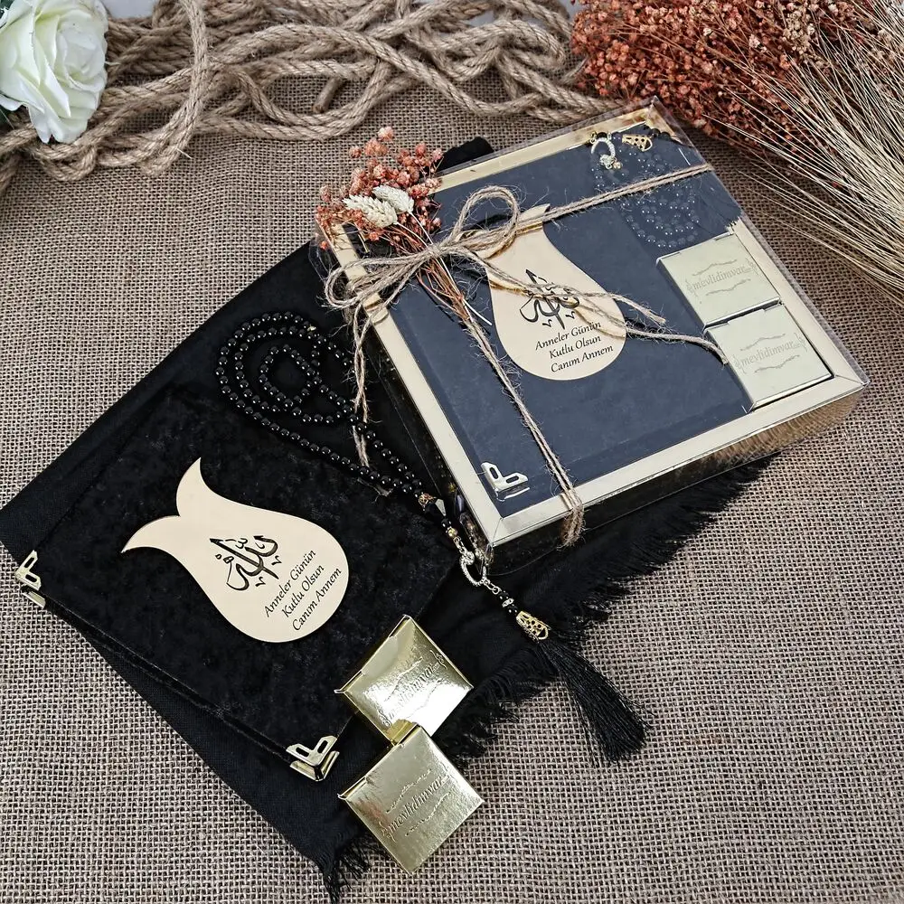 Gift Wrap, Book of Yasin, Chocolate, Pearl Rosary Set-Grey Blessed Islamic Muslim Ramadan 2022
Gift Wrap, Book of Yasin, Chocolate, Pearl Rosary Set-Grey Blessed Islamic Muslim Ramadan 2022