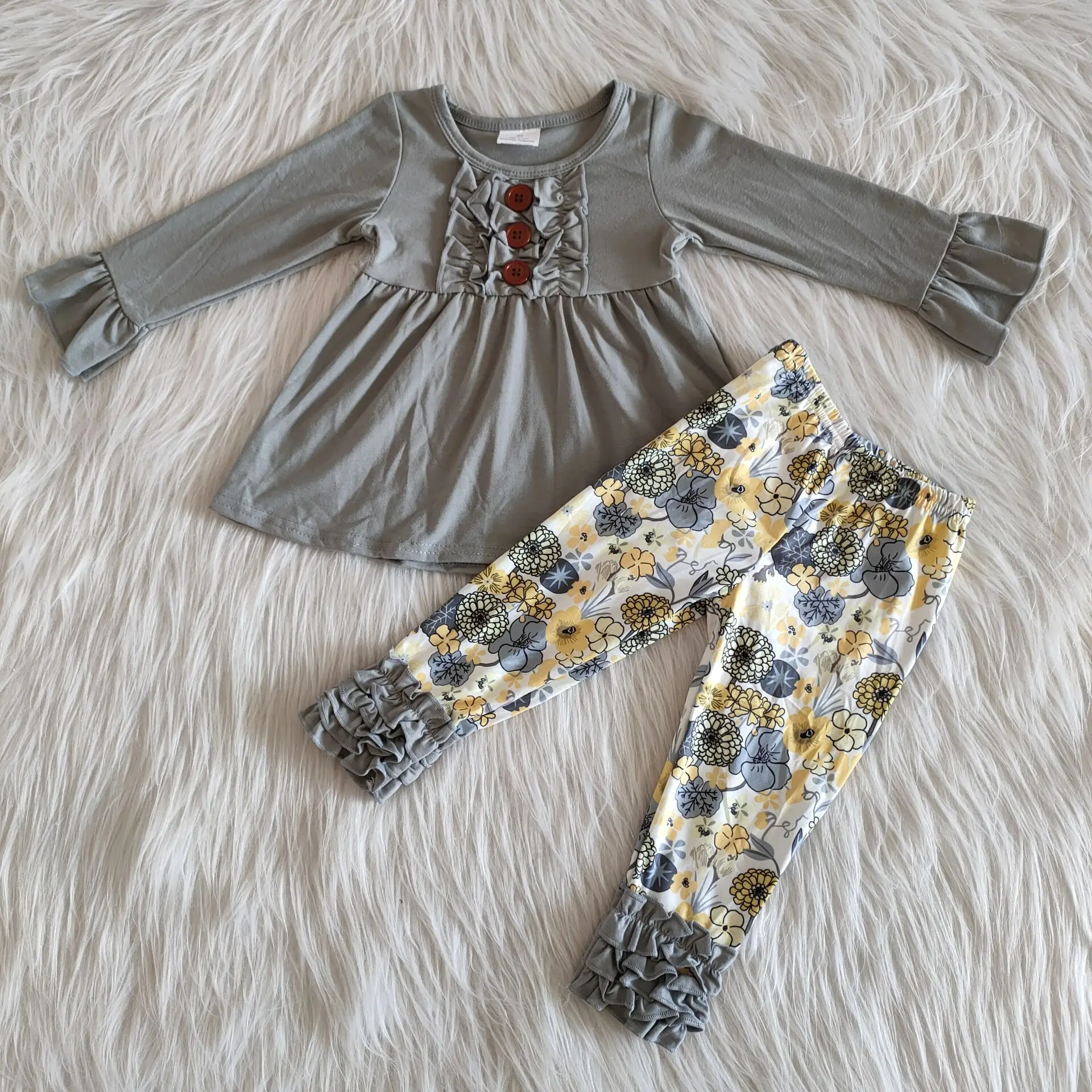 Wholesale fall boutique outfits baby girl solid color top with ruffle pants kids fashion boutique 2-piece set
Wholesale fall boutique outfits baby girl solid color top with ruffle pants kids fashion boutique 2-piece set